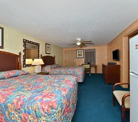 Savannah Inn And Suites Savannah Port Area Cameră foto
