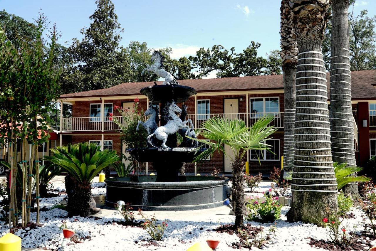 Savannah Inn And Suites Savannah Port Area Exterior foto