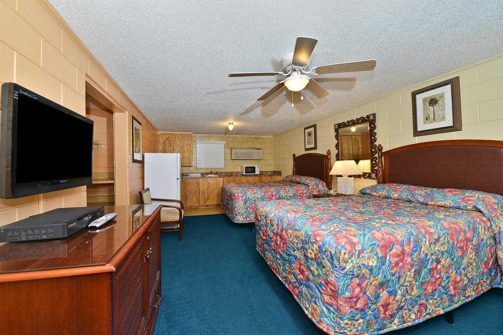 Savannah Inn And Suites Savannah Port Area Cameră foto