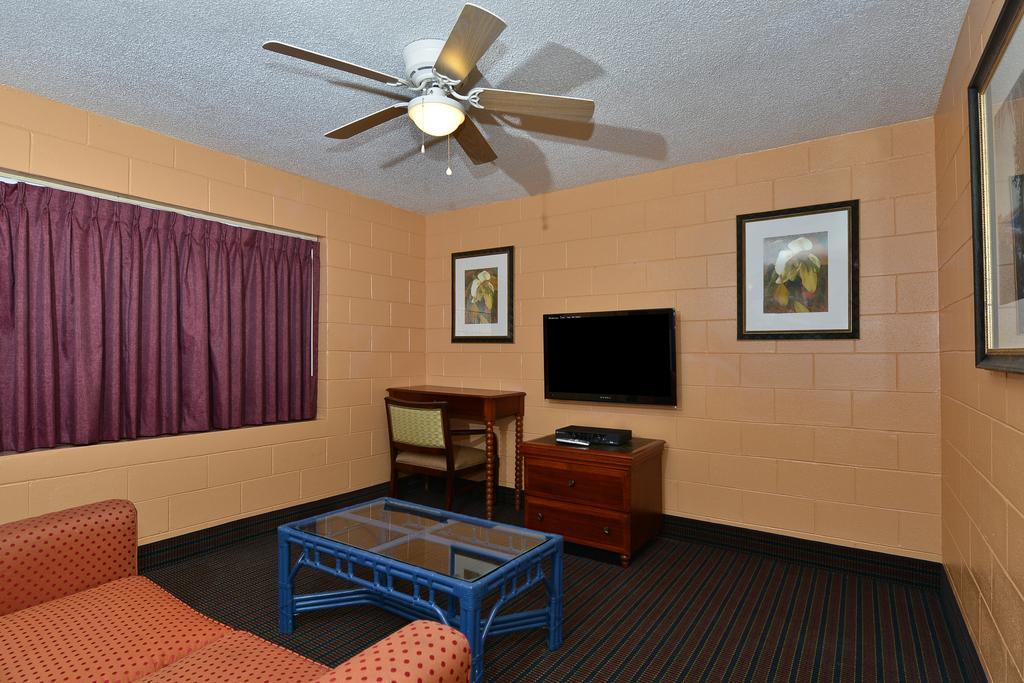 Savannah Inn And Suites Savannah Port Area Cameră foto